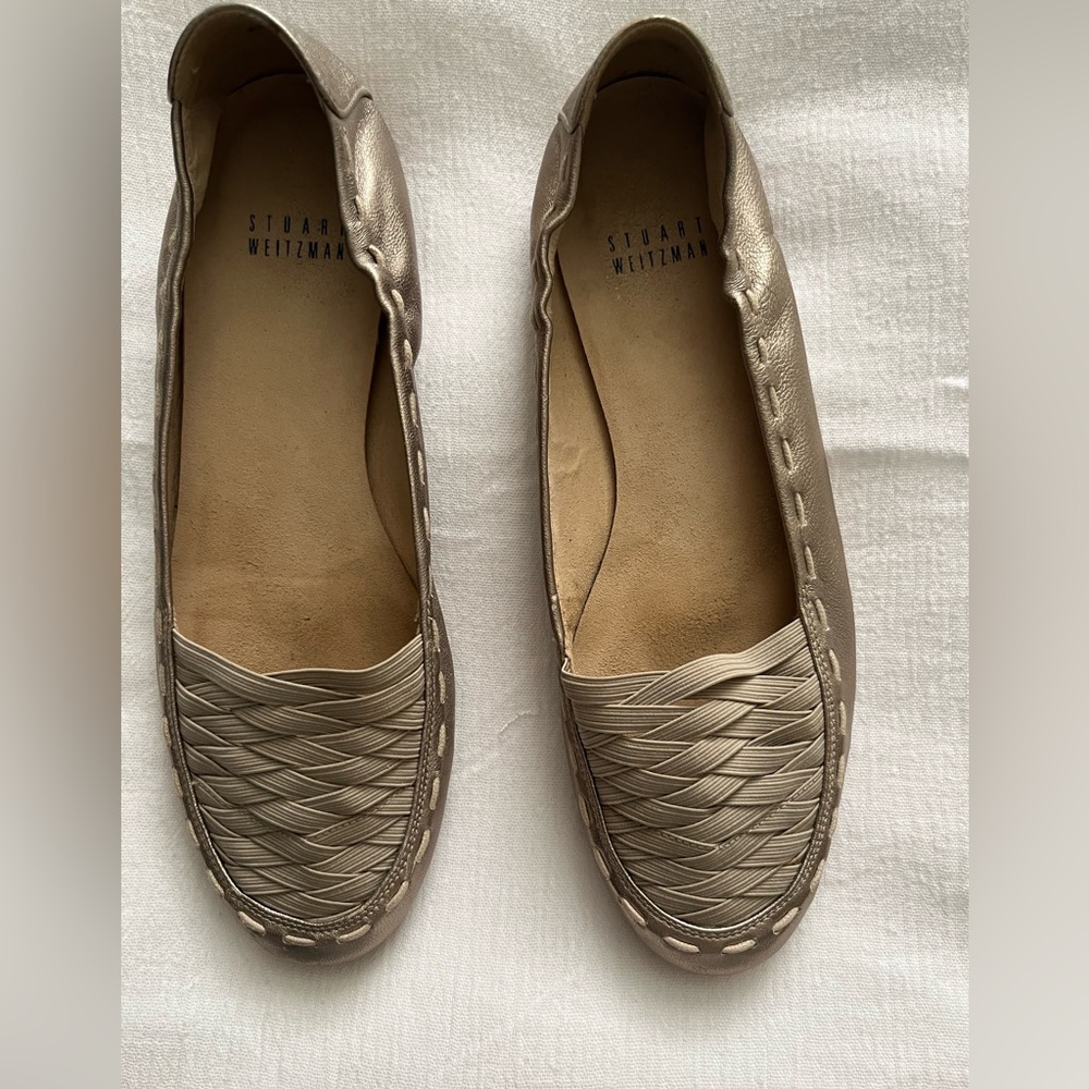 Stuart Weitzman flats. Size 6 1/2